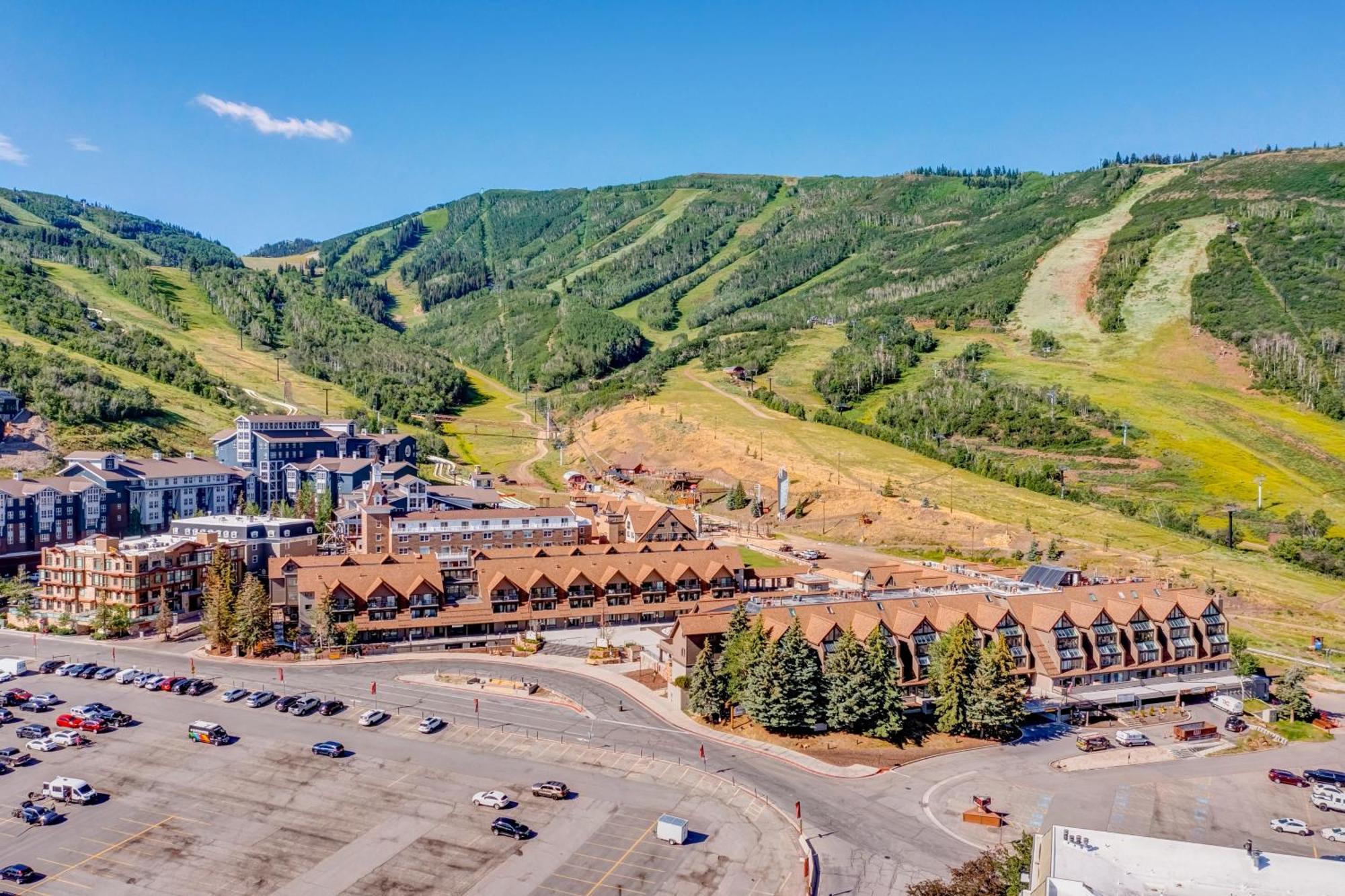Majestic Mountain Village Getaway Парк-Сіті Екстер'єр фото